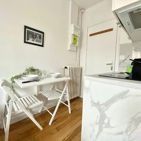 324 Hallyday Cosy Center דירה פריז