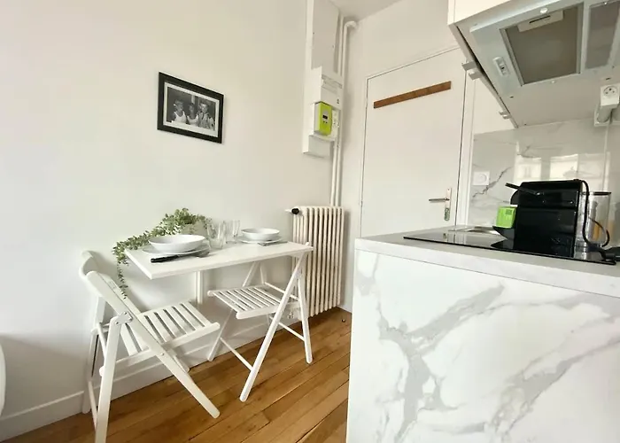 324 Hallyday Cosy Center דירה פריז